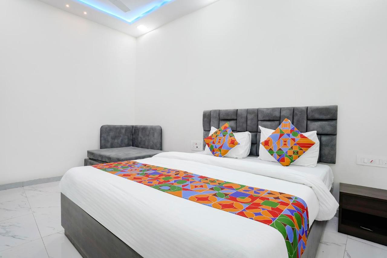 Отель Fabexpress Bhau Residency - Nr Mumbai International Airport Экстерьер фото