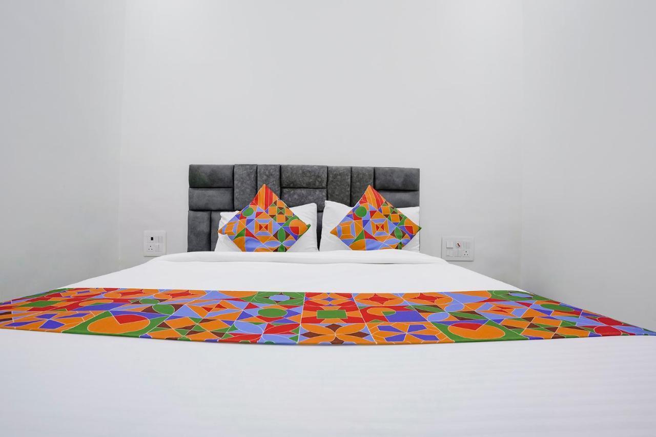 Отель Fabexpress Bhau Residency - Nr Mumbai International Airport Экстерьер фото