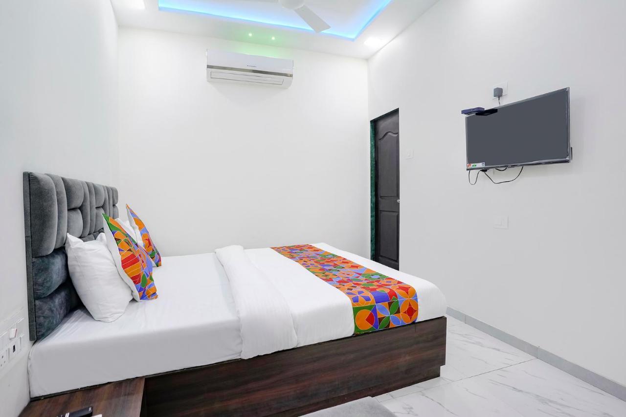 Отель Fabexpress Bhau Residency - Nr Mumbai International Airport Экстерьер фото