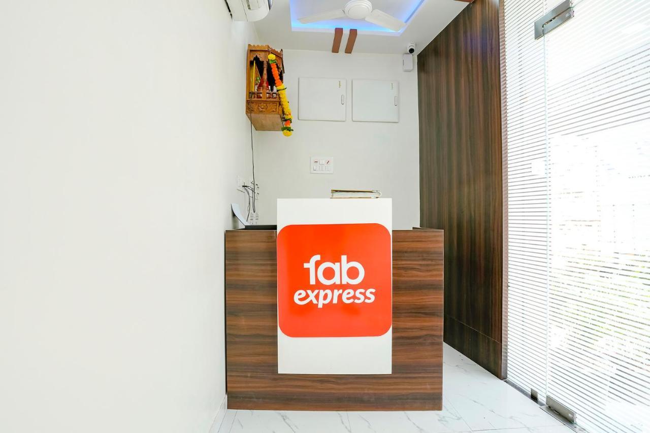 Отель Fabexpress Bhau Residency - Nr Mumbai International Airport Экстерьер фото