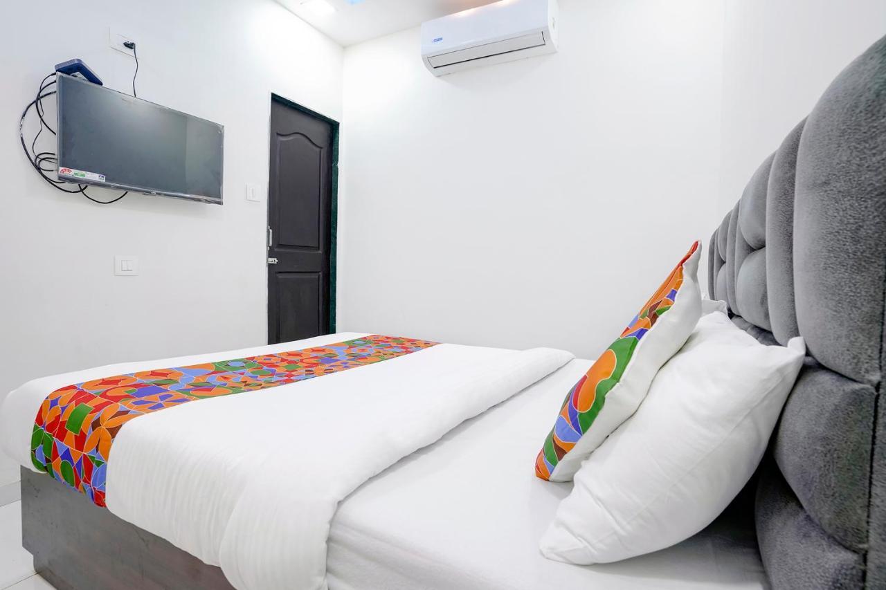Отель Fabexpress Bhau Residency - Nr Mumbai International Airport Экстерьер фото